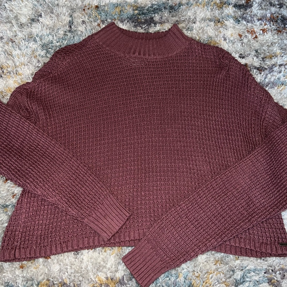 Brand new Hollister crop top sweater - XS